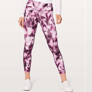 Lululemon Wunder Under Hi-Rise 7/8 Tight
Blush Blossom Alpine White Candy Pink